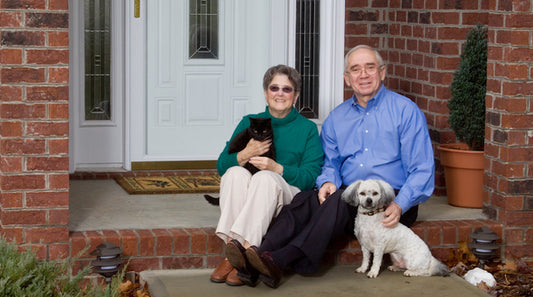 New Book Explains The Real Difference Between Dog And Cat "People"